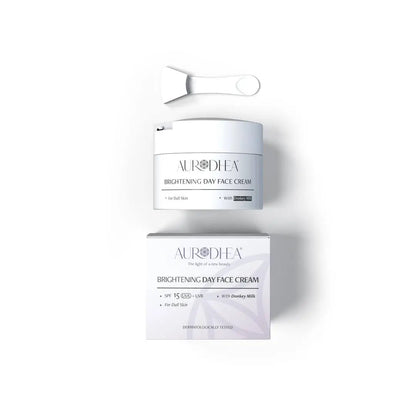 Aurodhea Tagescreme mit Eselsmilch LA04C, 50 ml und LSF 15 – weißer Tiegel mit Spatel und Originalverpackung