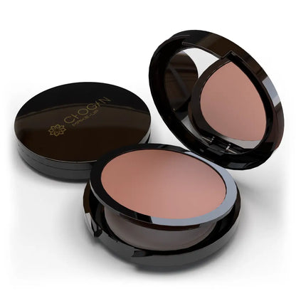 Chogan Make-Up Warm Shade Kompaktpuder CPR13 Blossom Pink: Geöffnete, elegante schwarze Puderdose mit integriertem Spiegel und dem Chogan Make-Up Logo, die den feinen Puder im Farbton Blossom Pink zeigt.