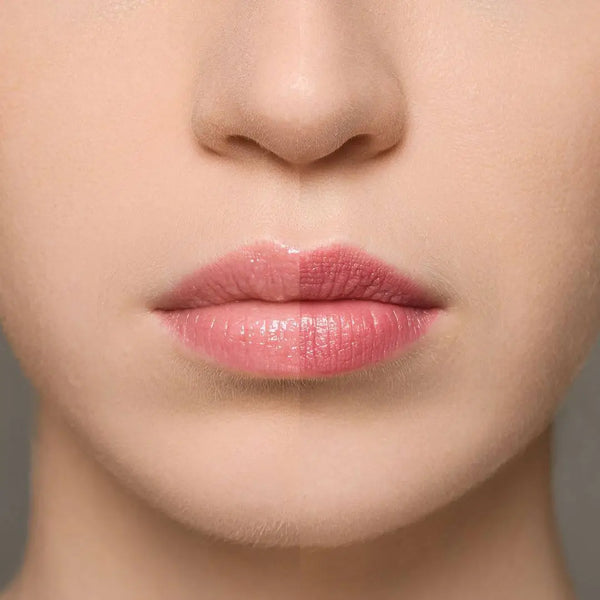 Nahaufnahme gepflegter Lippen mit MoniAmori Supreme Lip Treatment Strawberry MM003